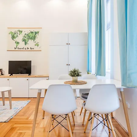 Cozy Design - Near Keleti & Citypark Appartement Budapest
